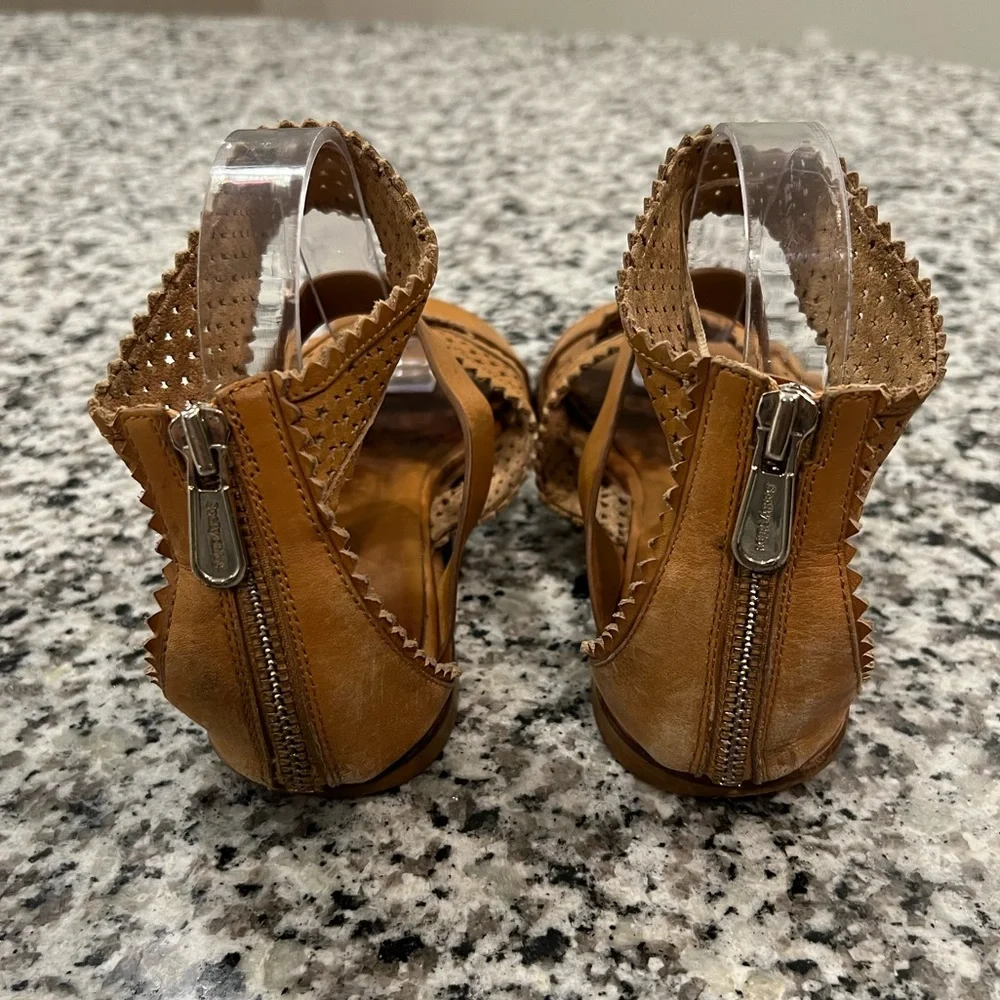 See by Chloe Brown Leather Star Perforated Flat Gladiator Sandals - Picture 8 of 16
